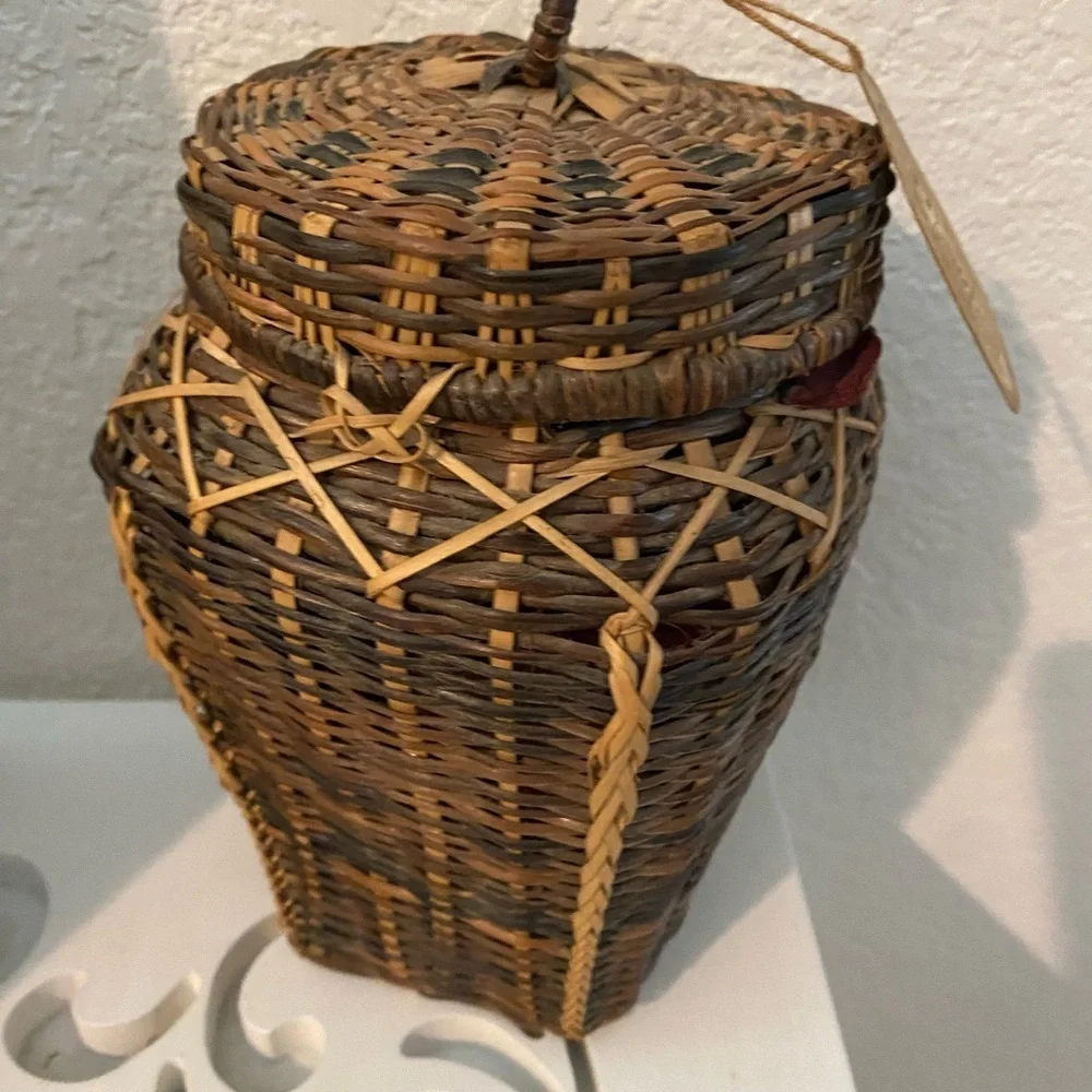 Vintage 80s Paul Marshall Philippines Woven Potpourri Scented Basket with Lid 7”
